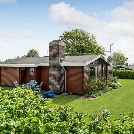 2 Bedroom Awesome In *